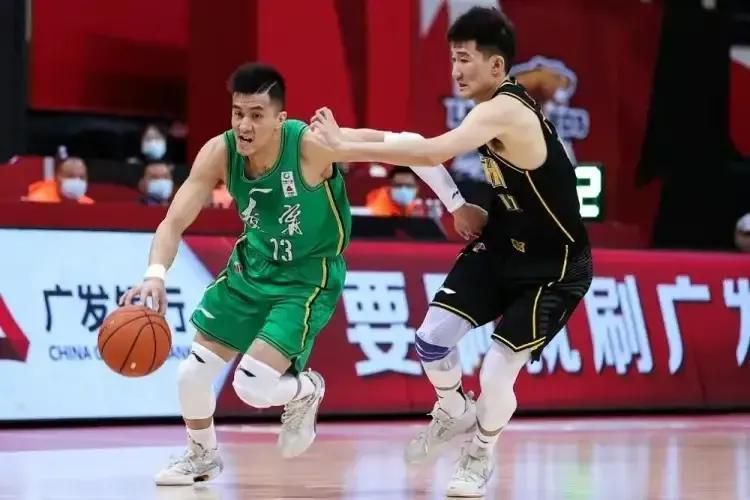也许他能像HussanMinaj那样成为一个自由的、有价值的主持人。